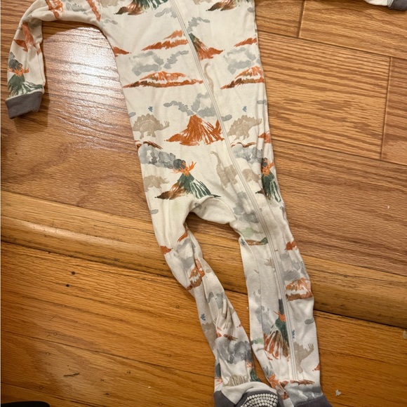 Burt's Bees Baby Zip-Up Pajamas - Picture 2 of 2